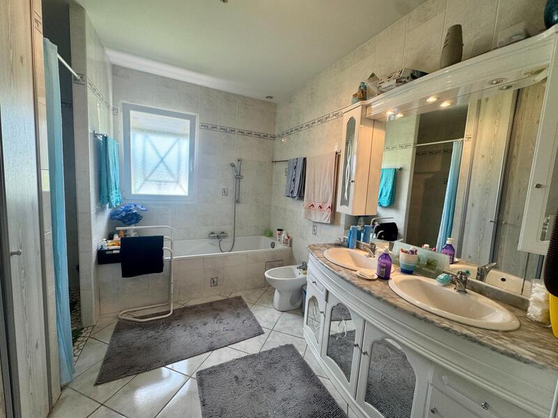 Maison - 190 m² - 6 pièces