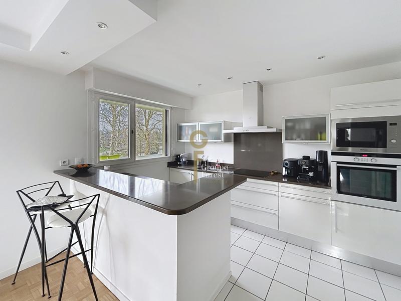 Appartement - 93 m² - 3 pièces