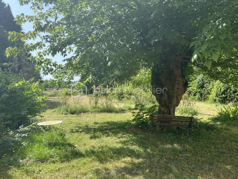 Propriété - 207 m² - 8 pièces