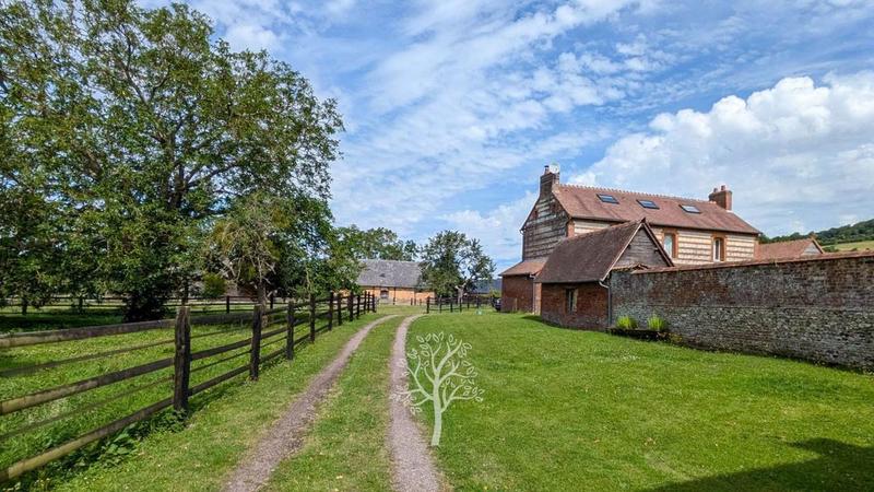 Propriété - 180 m² - 6 pièces