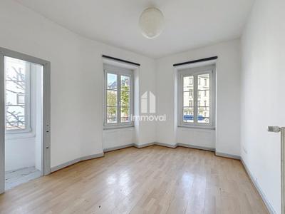 Appartement - 75 m² - 3 pièces