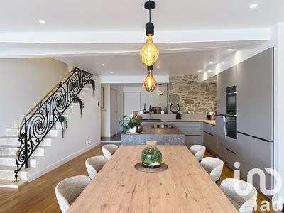 Maison de ville - 197 m² - 6 pièces