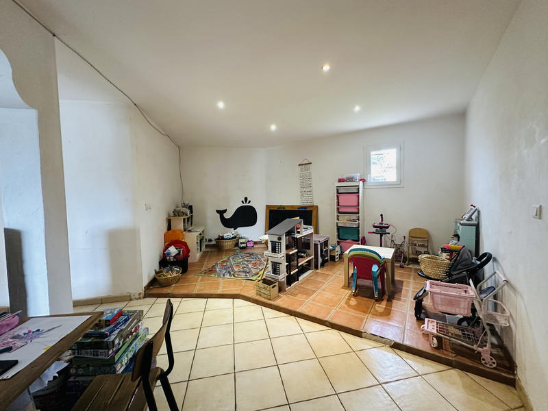 Maison - 167 m² - 6 pièces