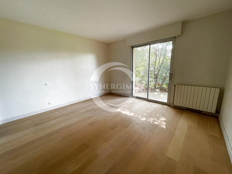 Maison - 227 m² - 7 pièces