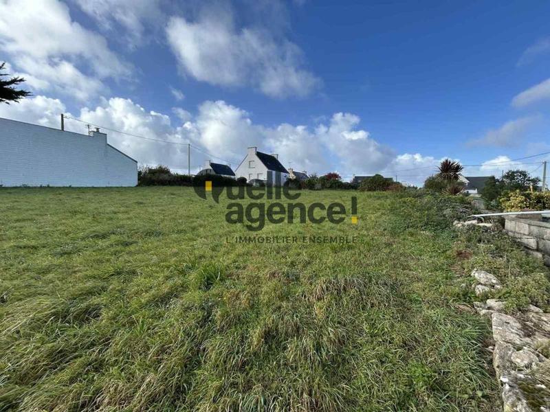 Terrain constructible - 1 560 m²