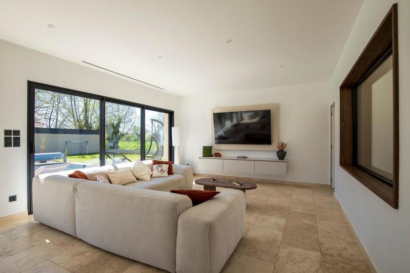 Maison - 168 m² - 5 pièces