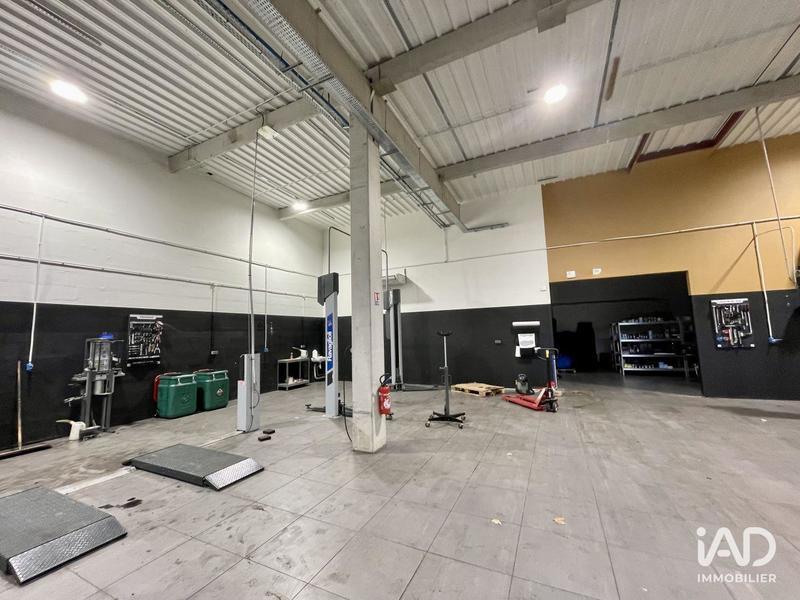 Local commercial - 417 m²