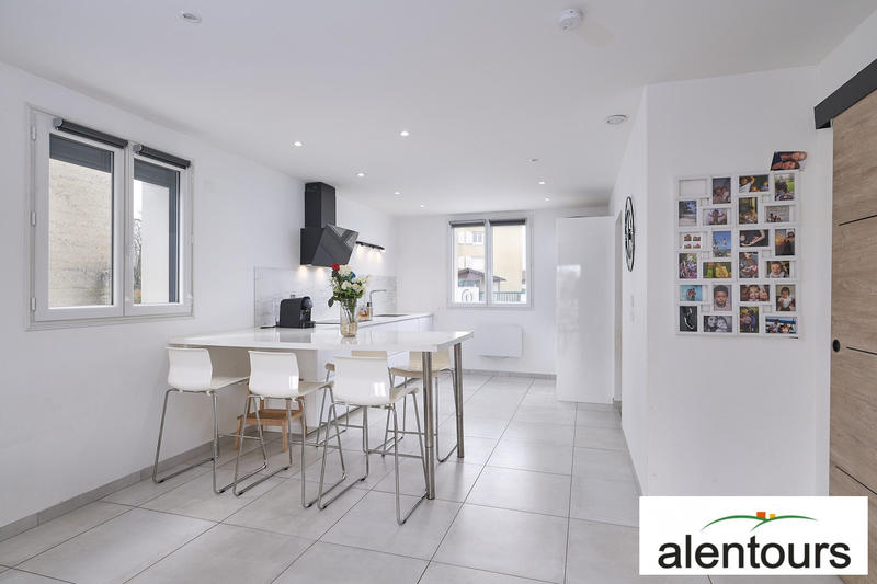 Maison - 79 m² - 4 pièces