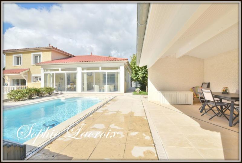 Villa - 148 m² - 6 pièces