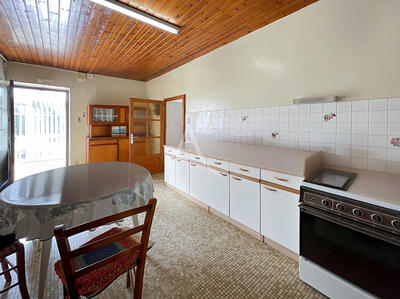 Maison - 95 m² - 5 pièces