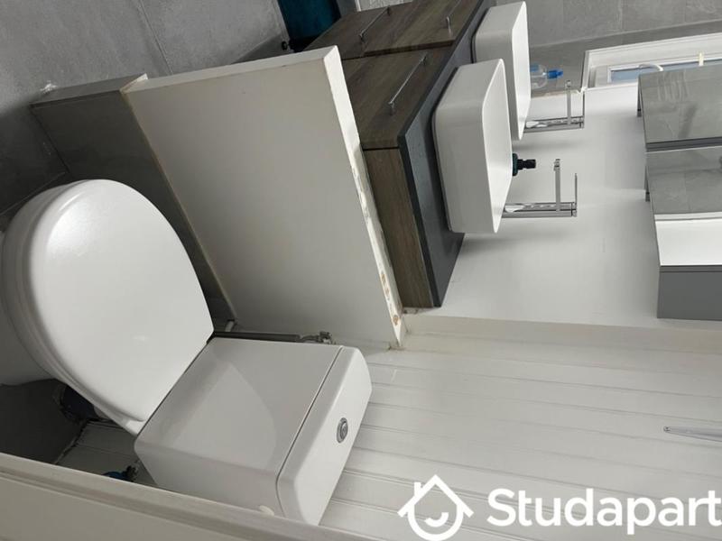 Chambre - 9 m² - 1 pièce