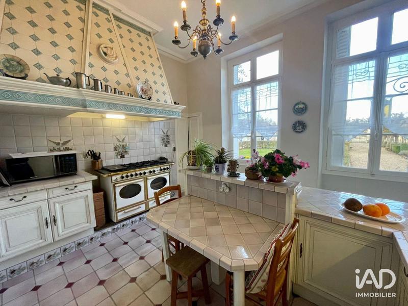 Château - 306 m² - 10 pièces