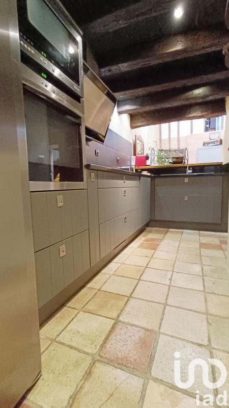 Maison - 188 m² - 9 pièces