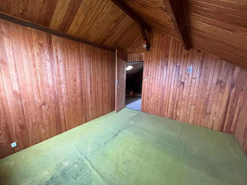 Maison - 96 m² - 6 pièces