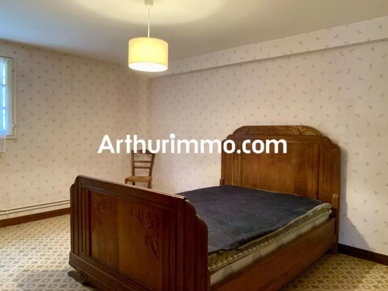 Maison - 195 m² - 9 pièces