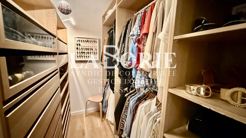 Appartement - 98 m² - 2 pièces