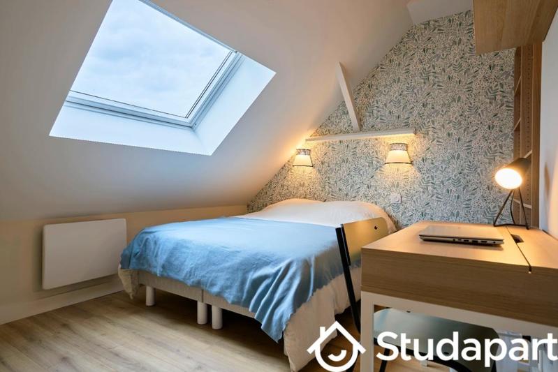 Chambre - 11 m² - 1 pièce