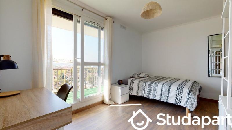 Chambre - 9 m² - 1 pièce