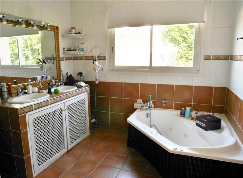 Villa - 240 m² - 8 pièces