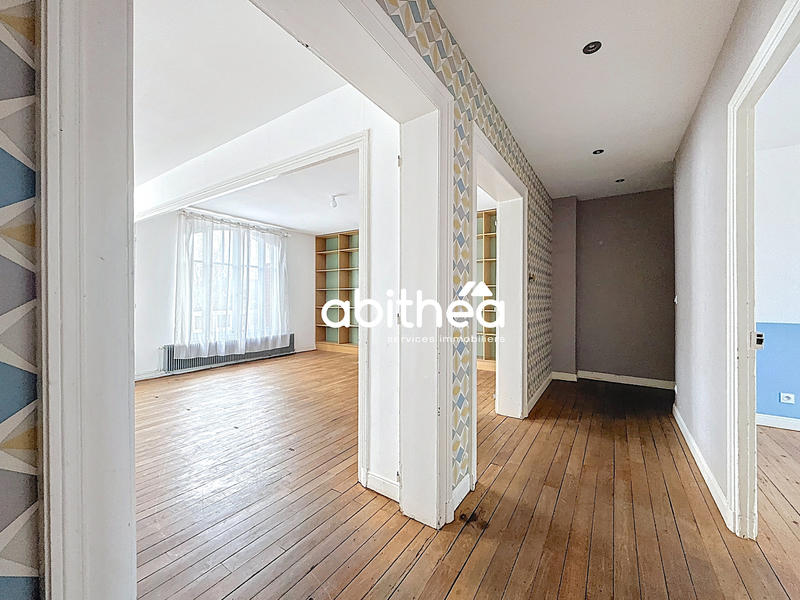 Appartement - 126 m² - 6 pièces