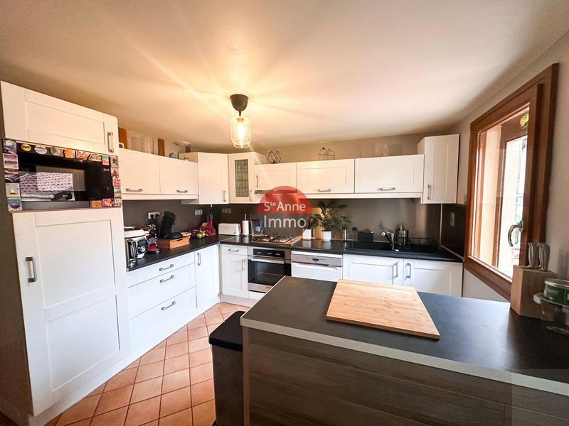 Maison - 95 m² - 5 pièces