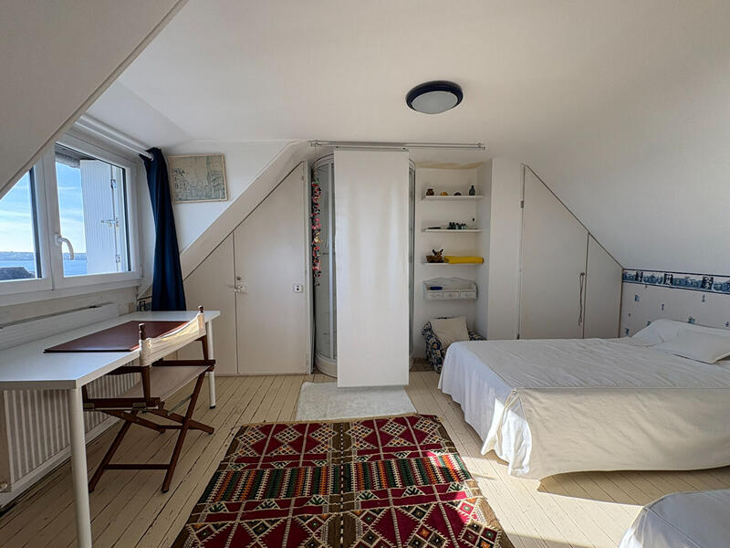 Maison - 190 m² - 8 pièces