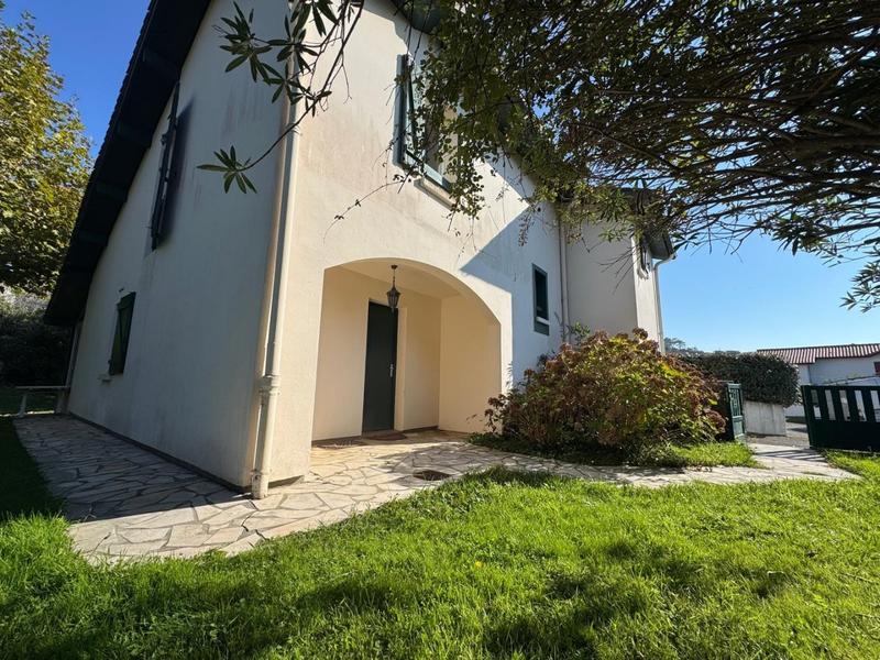 Maison - 102 m² - 5 pièces