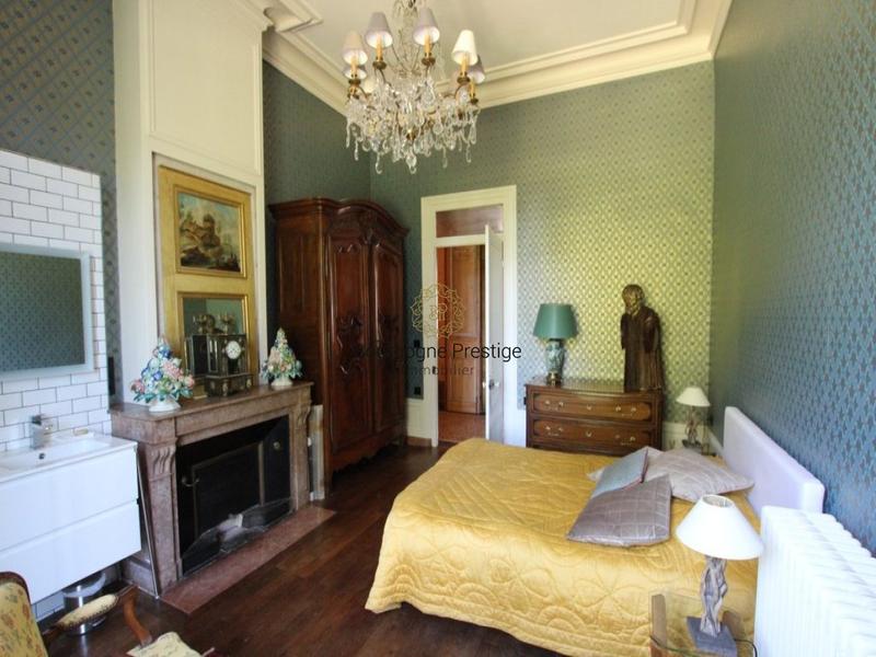 Demeure - 578 m² - 16 pièces