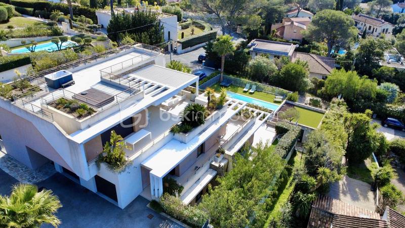 Appartement - 143 m² - 4 pièces