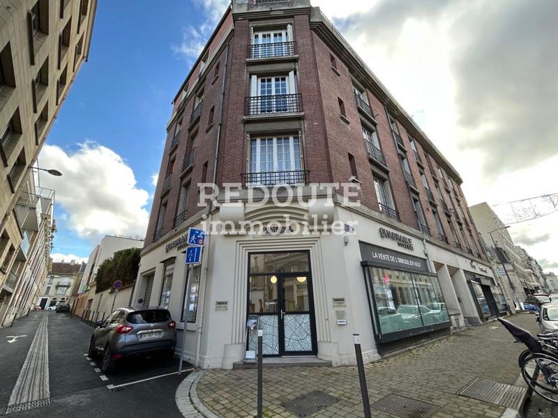 Local commercial - 77 m² - 4 pièces