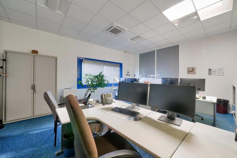 Local d'activité / Entrepôt - 763 m²