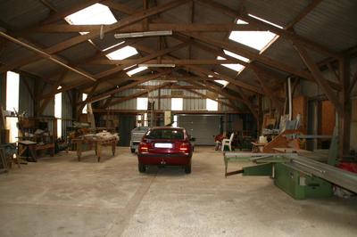 Bureau - 900 m² - 4 pièces