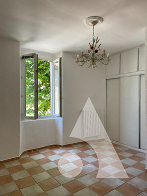 Appartement - 120 m² - 5 pièces