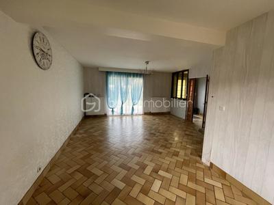 Maison traditionnelle - 120 m² - 5 pièces