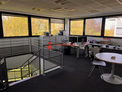 Bureau - 400 m²