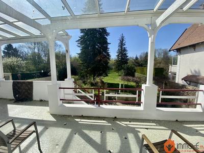 Maison - 180 m² - 7 pièces