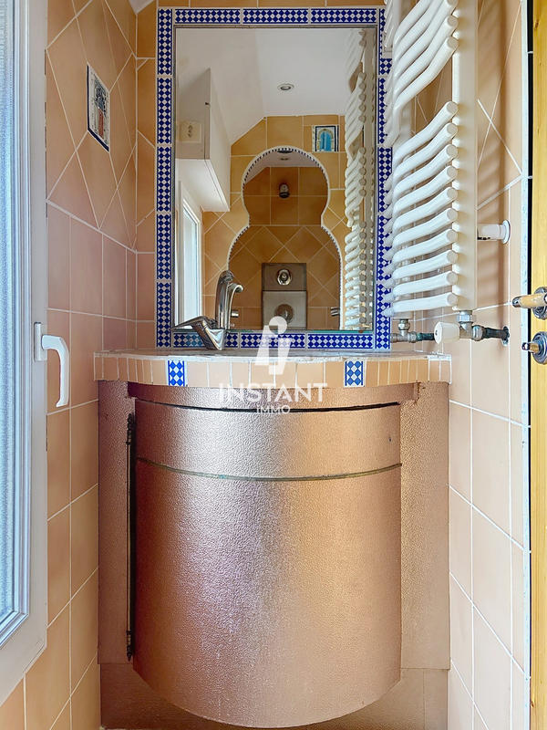 Maison - 137 m² - 6 pièces