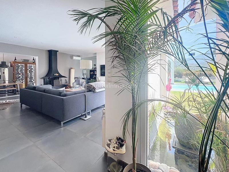 Maison - 165 m² - 5 pièces