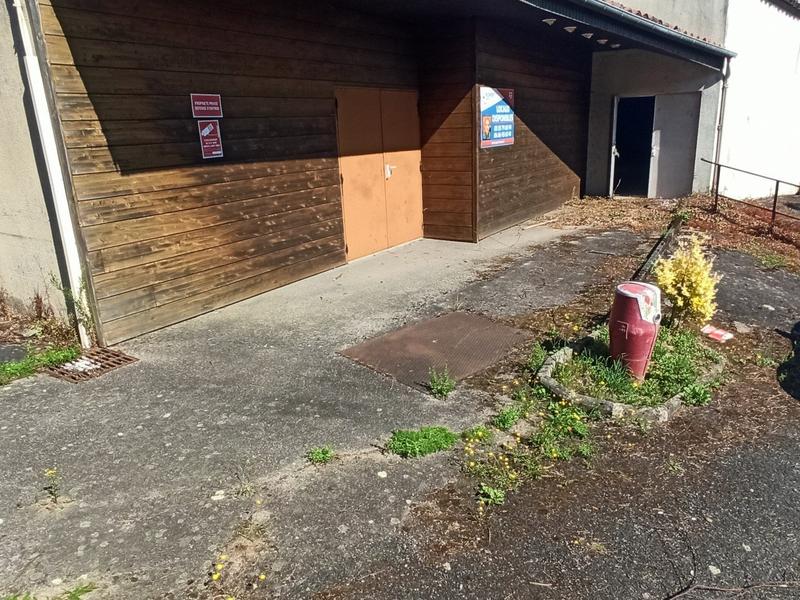 Local commercial - 1 650 m²