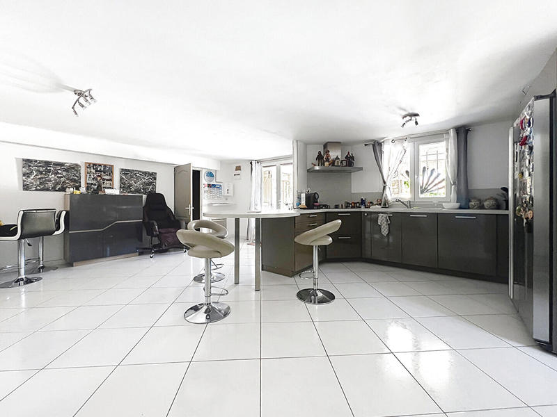 Maison - 160 m² - 7 pièces