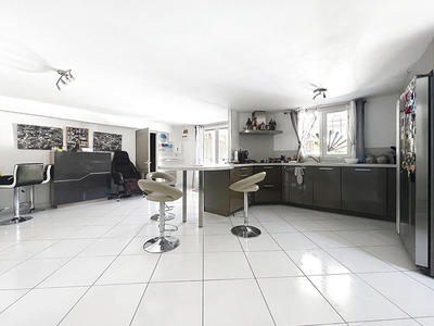 Maison - 160 m² - 7 pièces