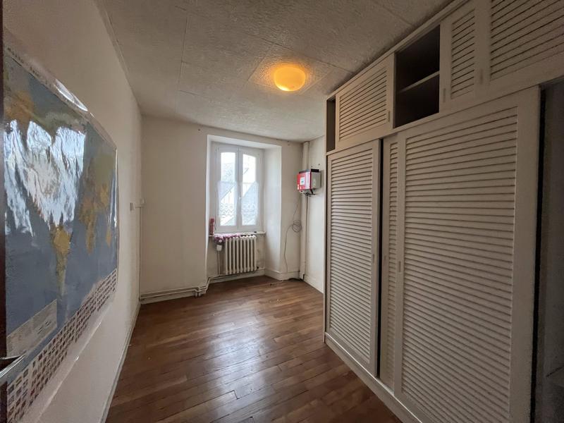 Maison - 150 m² - 9 pièces