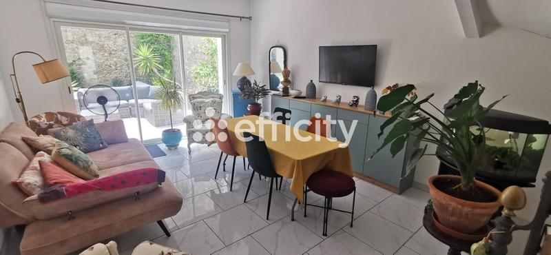 Maison - 165 m² - 8 pièces