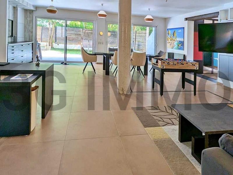 Bastide - 235 m² - 6 pièces