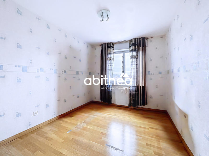 Appartement - 107 m² - 5 pièces