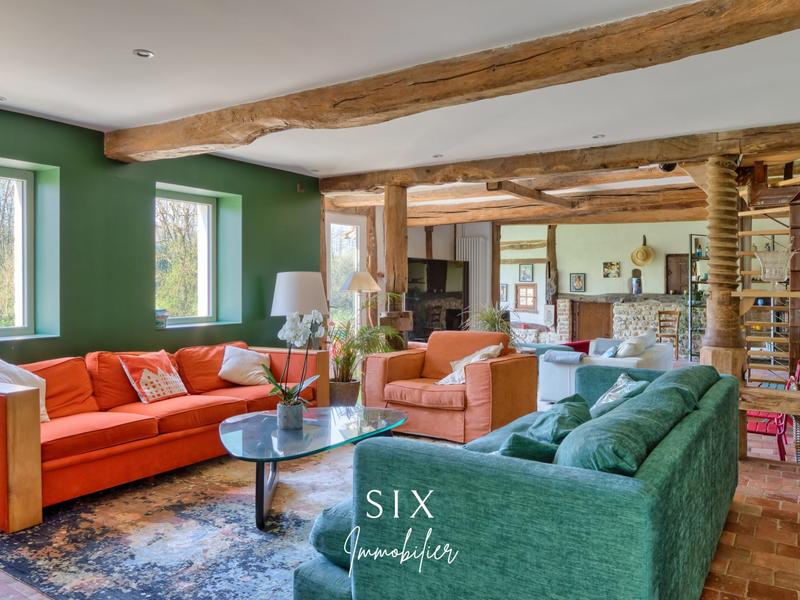 Maison - 240 m² - 10 pièces