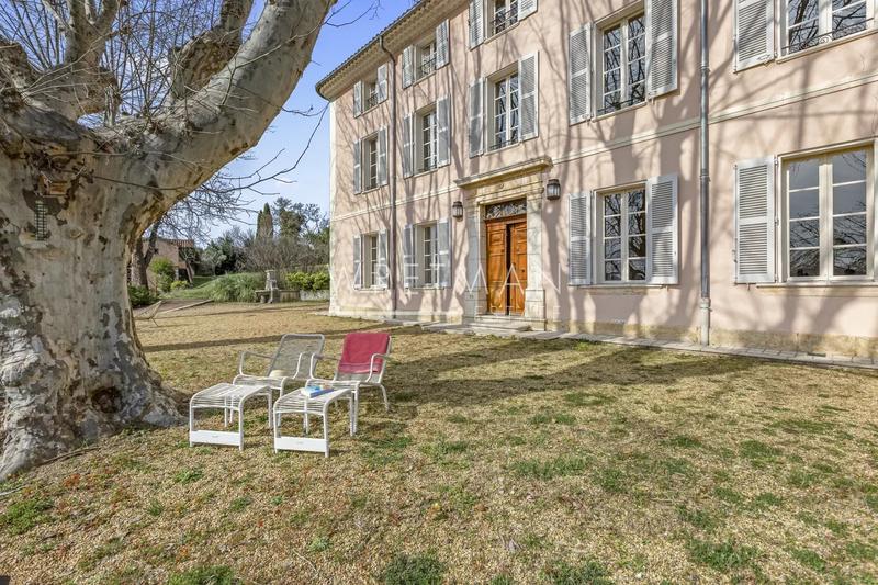 Bastide - 433 m² - 14 pièces