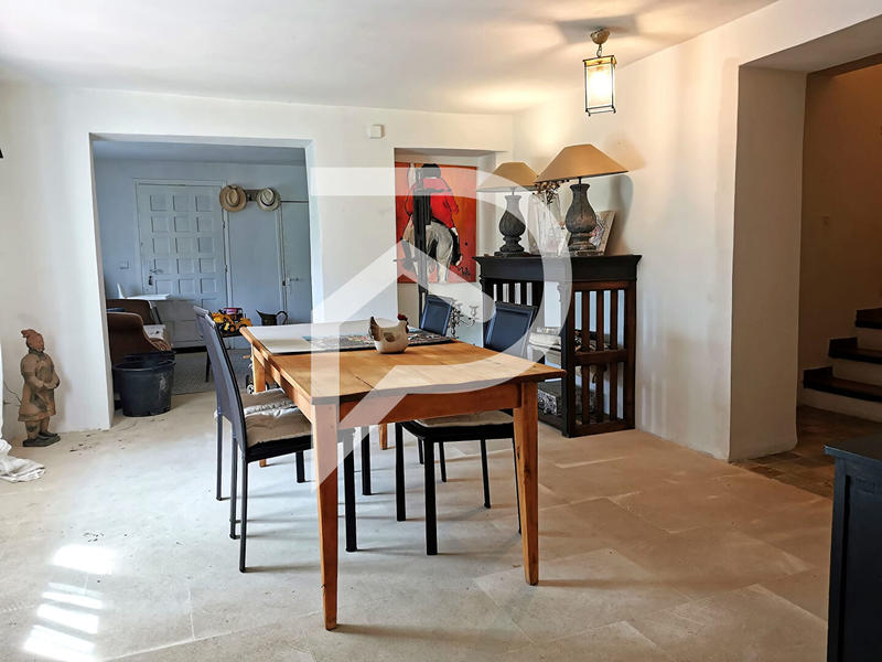 Maison - 231 m² - 11 pièces