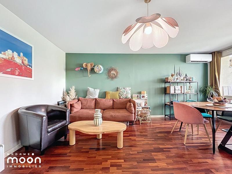 Appartement - 84 m² - 4 pièces