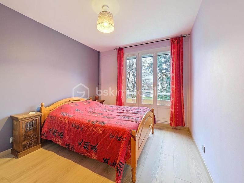 Appartement - 96 m² - 5 pièces